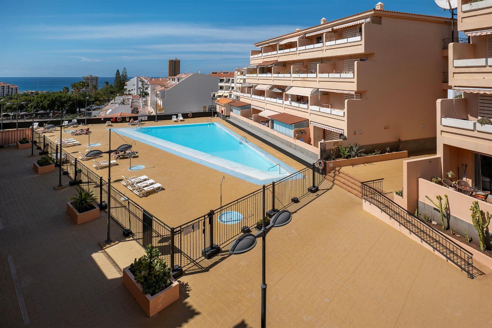 Los Cristianos Piscina Y Terraza Экстерьер фото