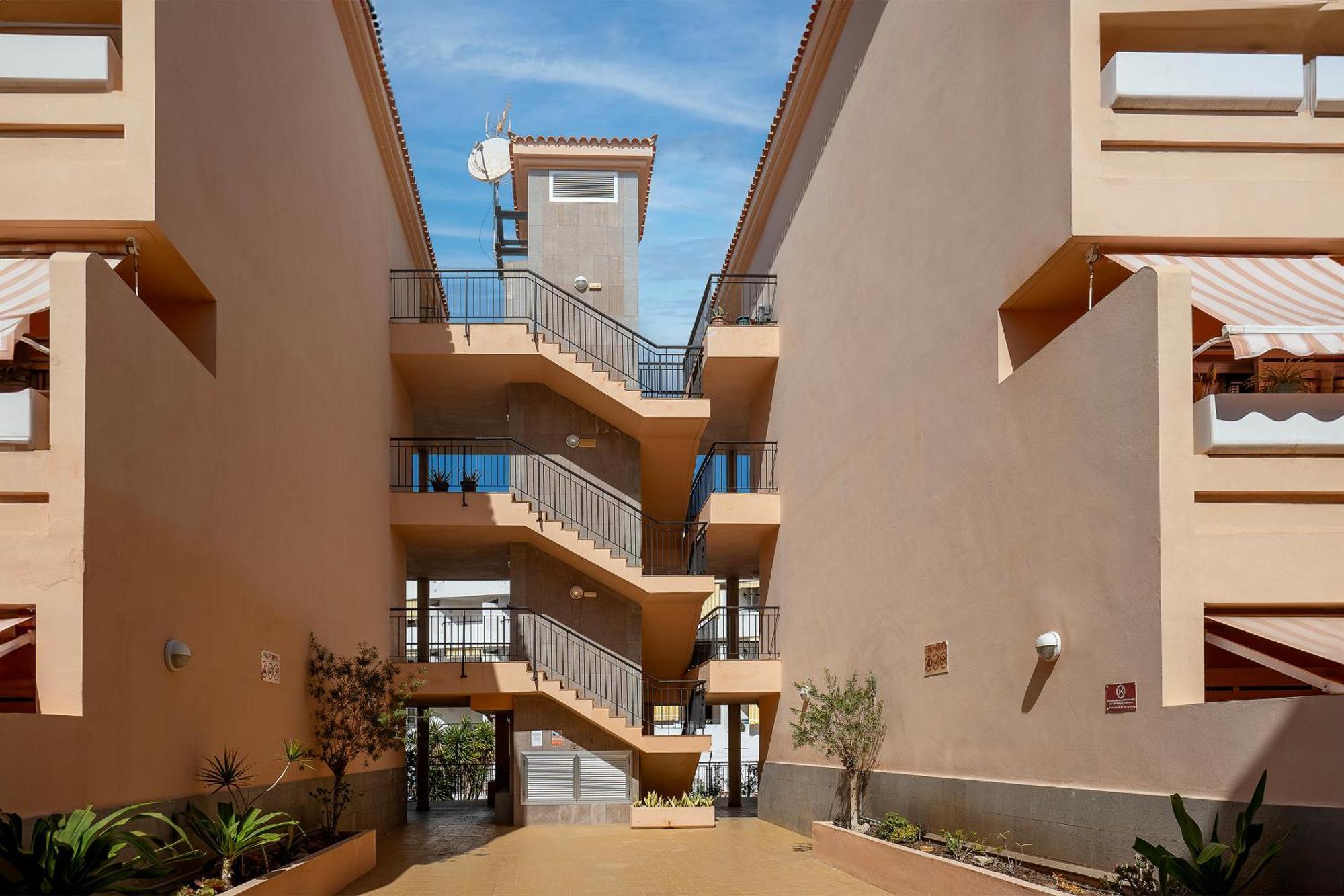 Los Cristianos Piscina Y Terraza Экстерьер фото